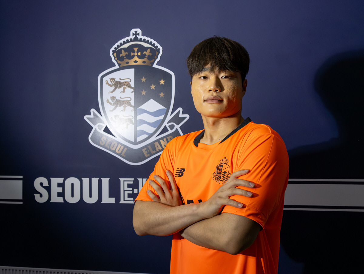 [오피셜]서울 이랜드, 'U-23 대표팀' 골키퍼 황재윤 영입!...수원…