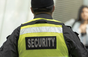 고급단지 보안요원 2년간 '화장실 몰카'…257회 찍힌 여성도