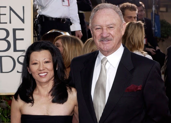 ‘부부 동반 사망’ 톱스타 묘소엔 비석 없이 조개껍질 하나뿐..1326억…