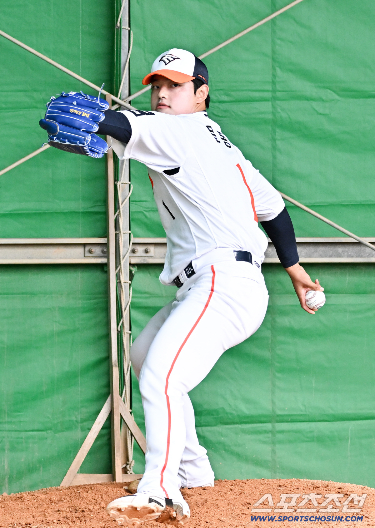 '최고 155㎞' 문동주, 청백전 2이닝 1실점 점검 완료…WBC 대표팀…