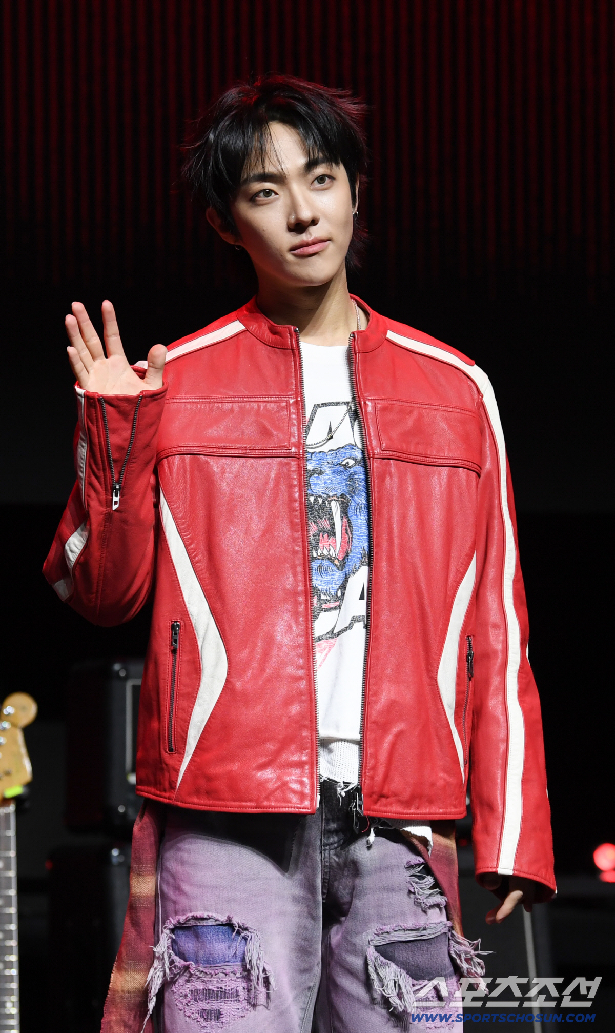 [SC현장]병오년, 말의 기운 탄 드래곤포니…신보 '런런런'으로 차트 질…