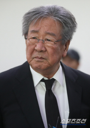 '86세' 최불암, 건강이상설 직접 해명 