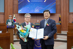 한림대 '일송상' 시상식 개최…수상자 김중수 전 한국은행 총재 