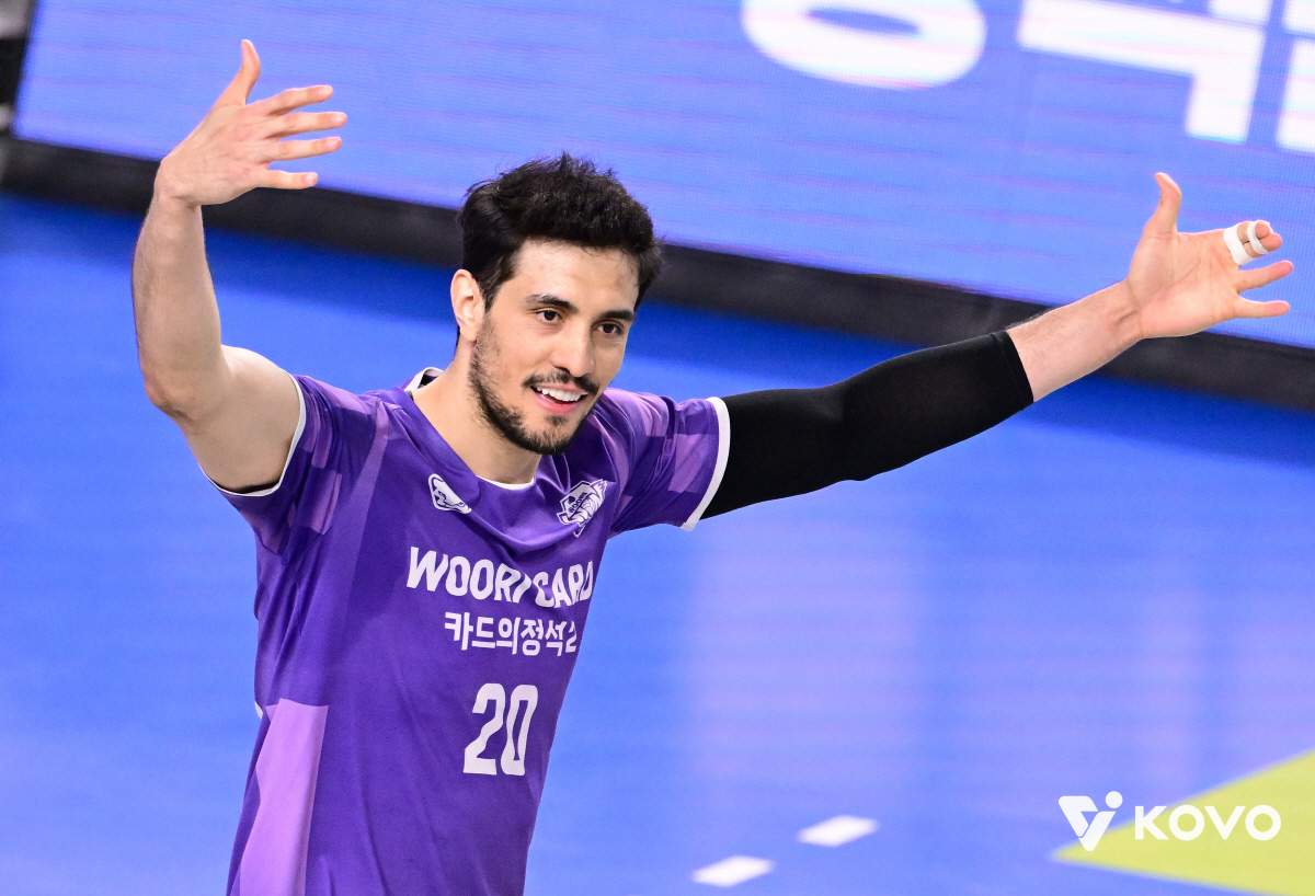 '원정불패' 철우매직 계속된다! '태풍의눈' 우리카드, 대한항공 → 현대…