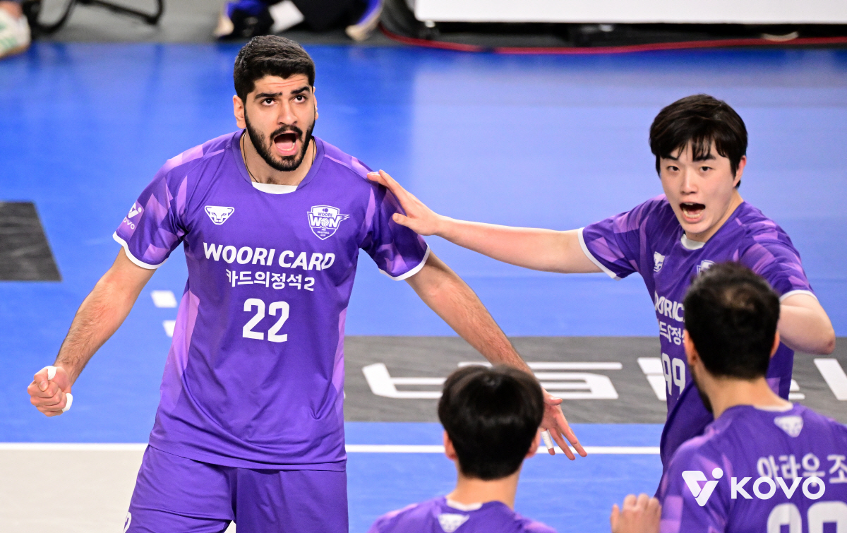 '원정불패' 철우매직 계속된다! '태풍의눈' 우리카드, 대한항공 → 현대…