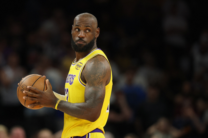 "커리어? 르브론이 최고. 최고 선수는? MJ" 1990년대 전설적 슈터의 충격 평가! "커리어 최고 르브론. 단 기량은 조던과 코비가 더 낫다"