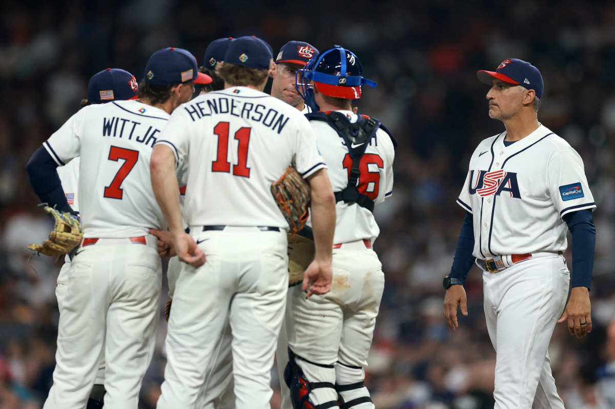 대이변!!! 'WBC 우승 후보 0순위' 美, 伊에 덜미 '1R 탈락 위…