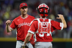 '한국에서 배우면, 야구 늘어요' KBO 폭망 투수들의 대반란...발라조빅-로건-다익손이 왜 여기에?