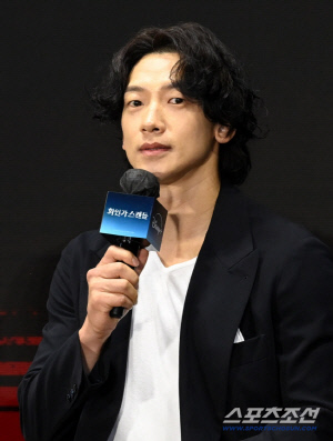 비, 무례한 후배 발언에 분노 