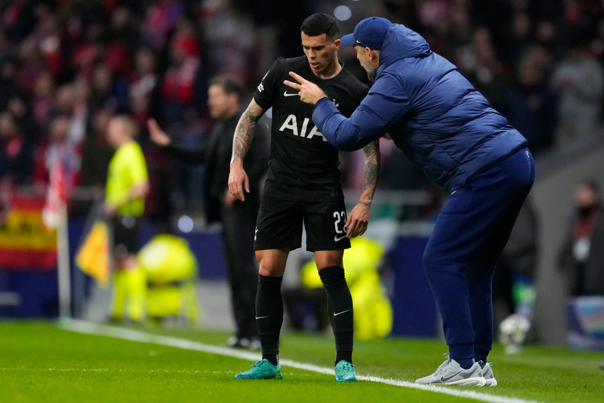 "이게 팀이야!" '감독님, 쟤 빼세요' 주장이 감독에게 선수 교체 지시…