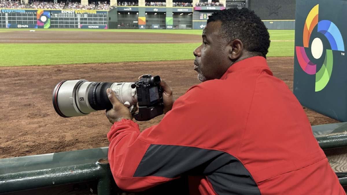 이게 누구야? '사진기자=켄 그리피 주니어' WBC 미국 대표팀을 현장에…