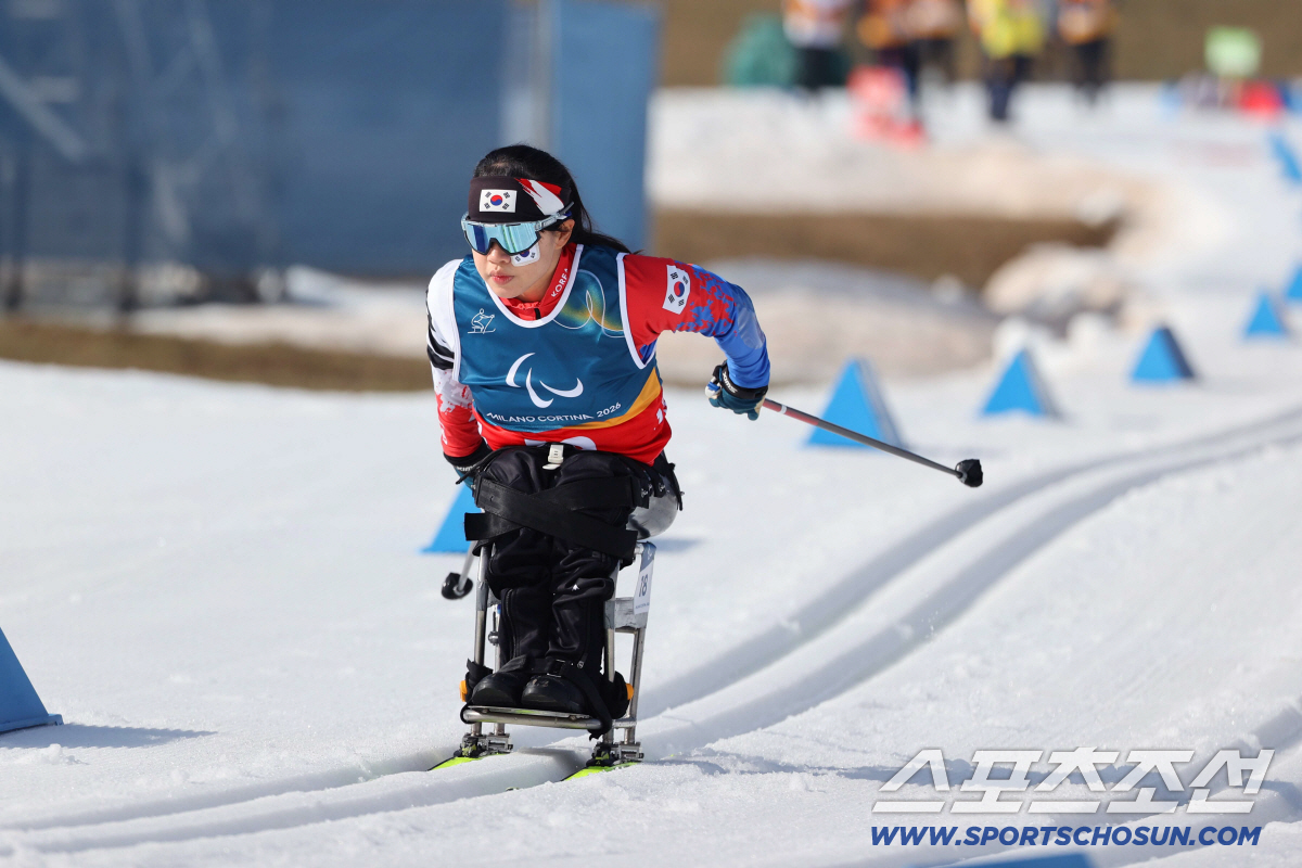 "금→은→은!" '오뚝이 스마일리'김윤지"많이 넘어져서,더 빨리 일어나게…