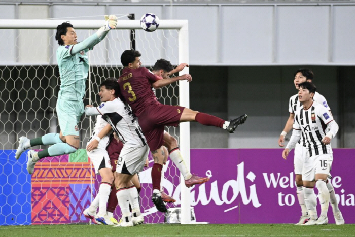 K리그의 눈물, 亞 챔피언스리그 8강 전원 탈락…'마지막 희망' FC서울…