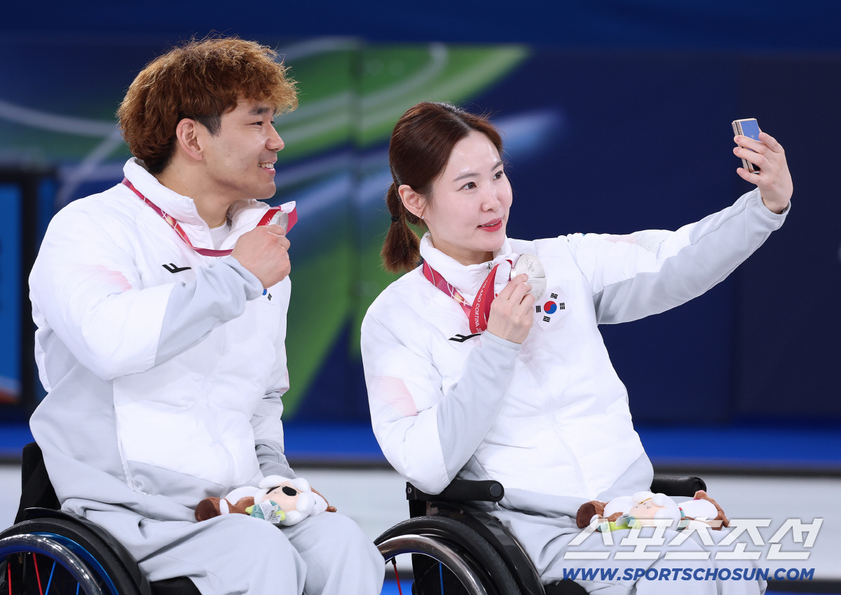 휠체어컬링,16년만의 은메달,울어버린 밴쿠버銀 감독님X울보 회장님...백…