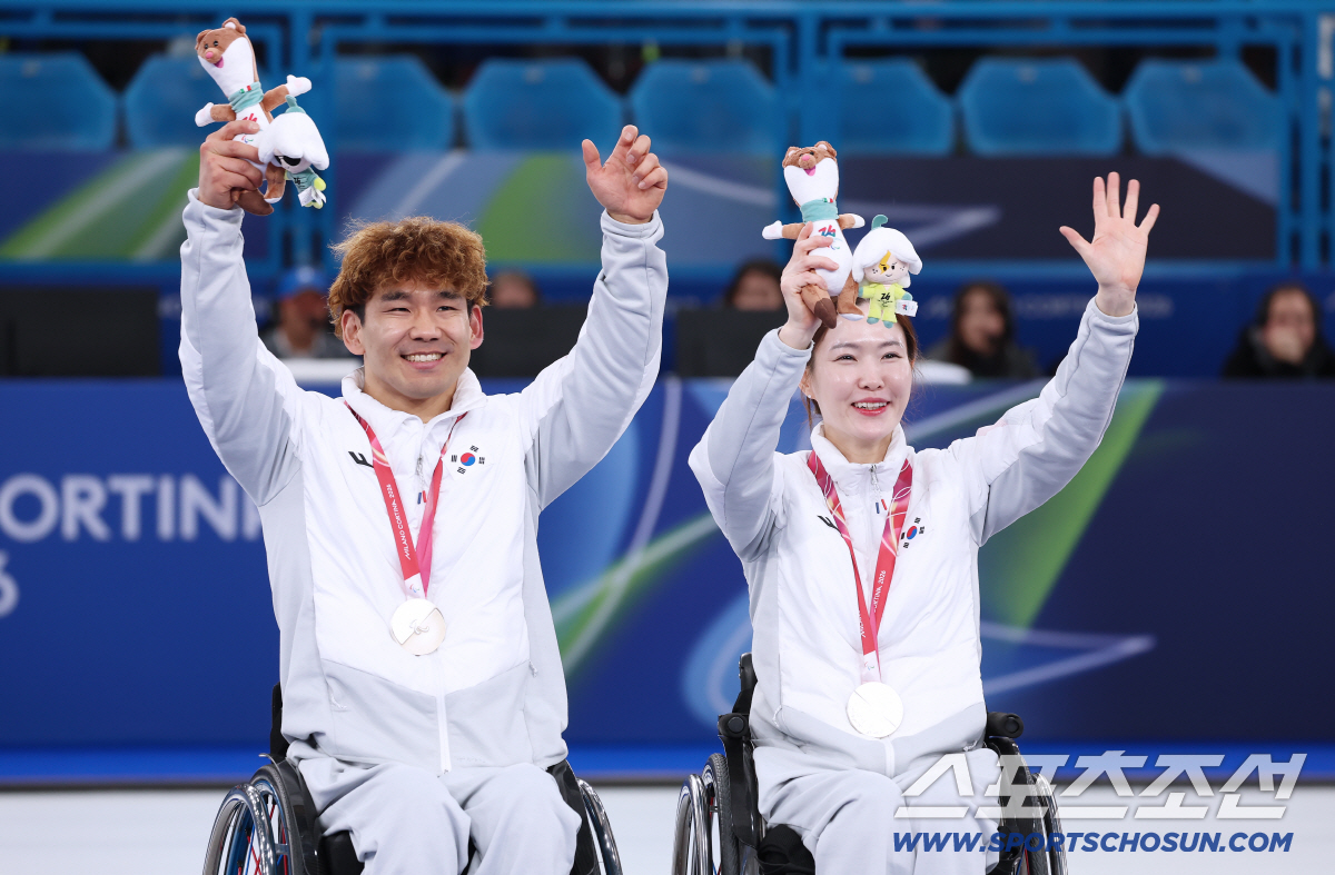 휠체어컬링,16년만의 은메달,울어버린 밴쿠버銀 감독님X울보 회장님...백…
