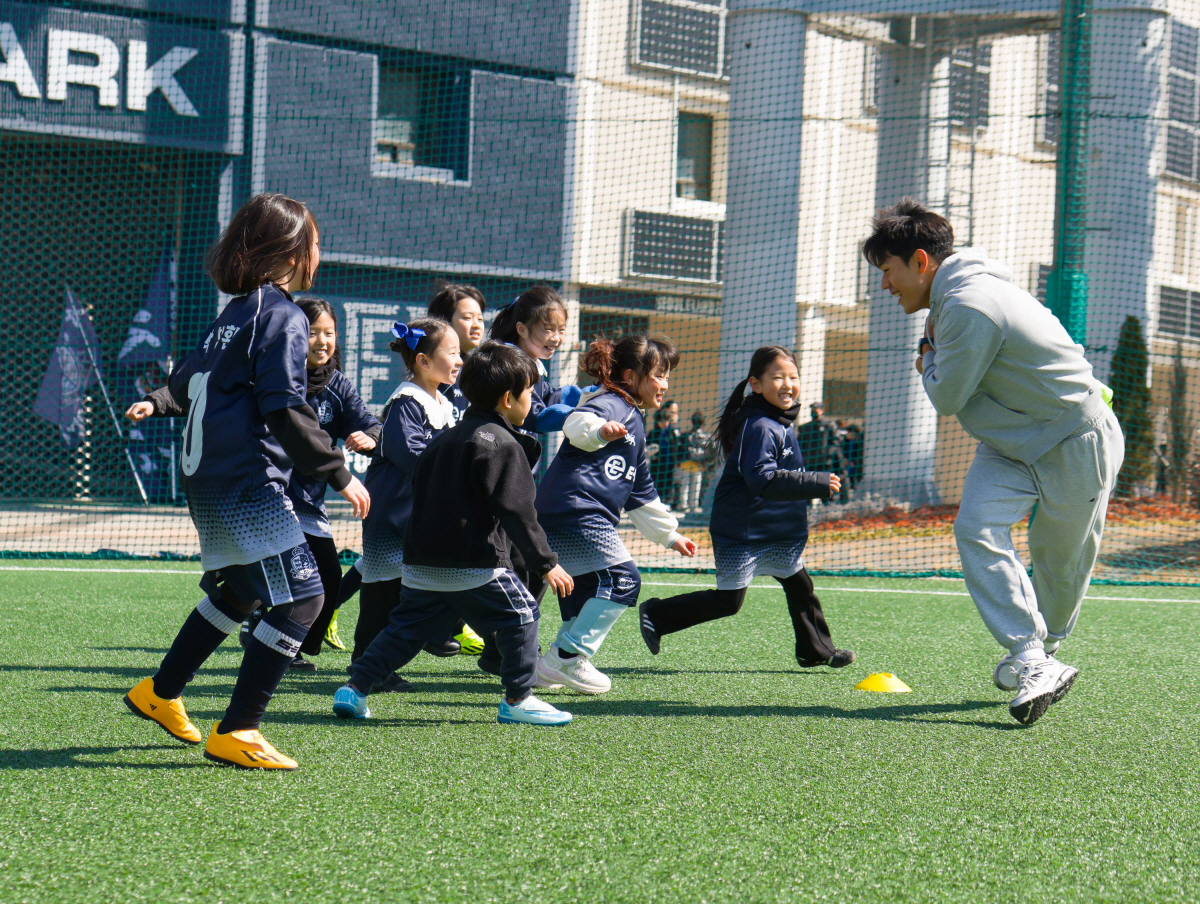 '화이트데이에는 레울파크로!' 서울 이랜드, 부산전서 '달콤한' 홈경기 …