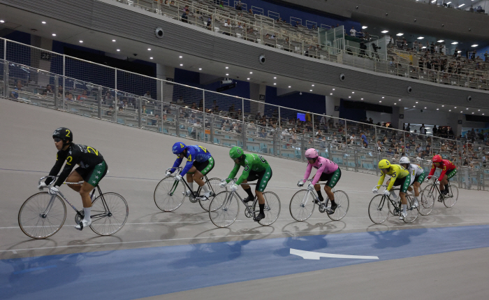 <경륜> 등급별 흐름 보인다… 선발 '신인 돌풍', 우수 '자력 승부', 특선 '혼전 양상'