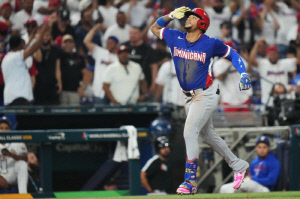 미쳤다! 류지현호, WBC 8강 상대는 팀타율 .313 홈런 1위팀…도미니카공화국, 베네수엘라 7:5 격파 '4전 전승 8강행'