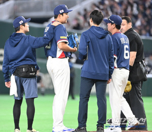 아뿔싸! 한국, 결국 투수 1명 빼고 싸운다 → 