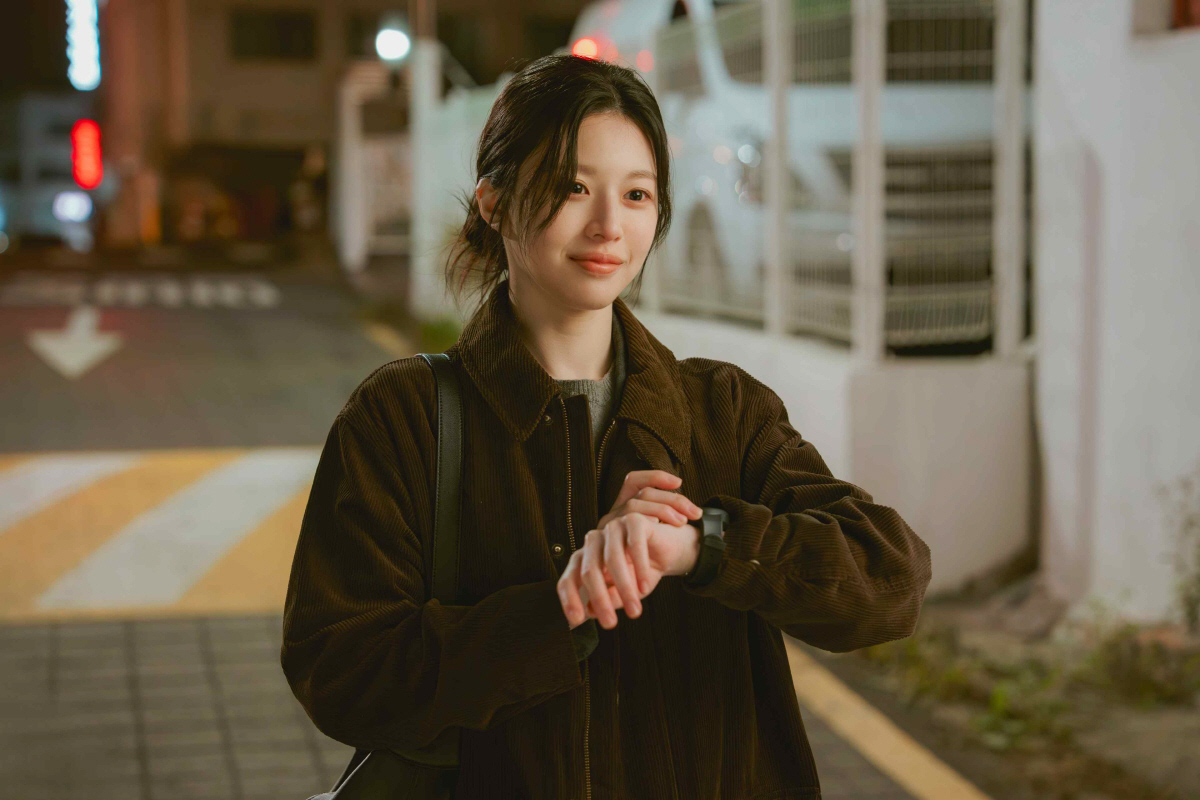 로코 이어 감정극까지…고윤정, ‘모자무싸’ 까칠한 도끼 PD로 변신