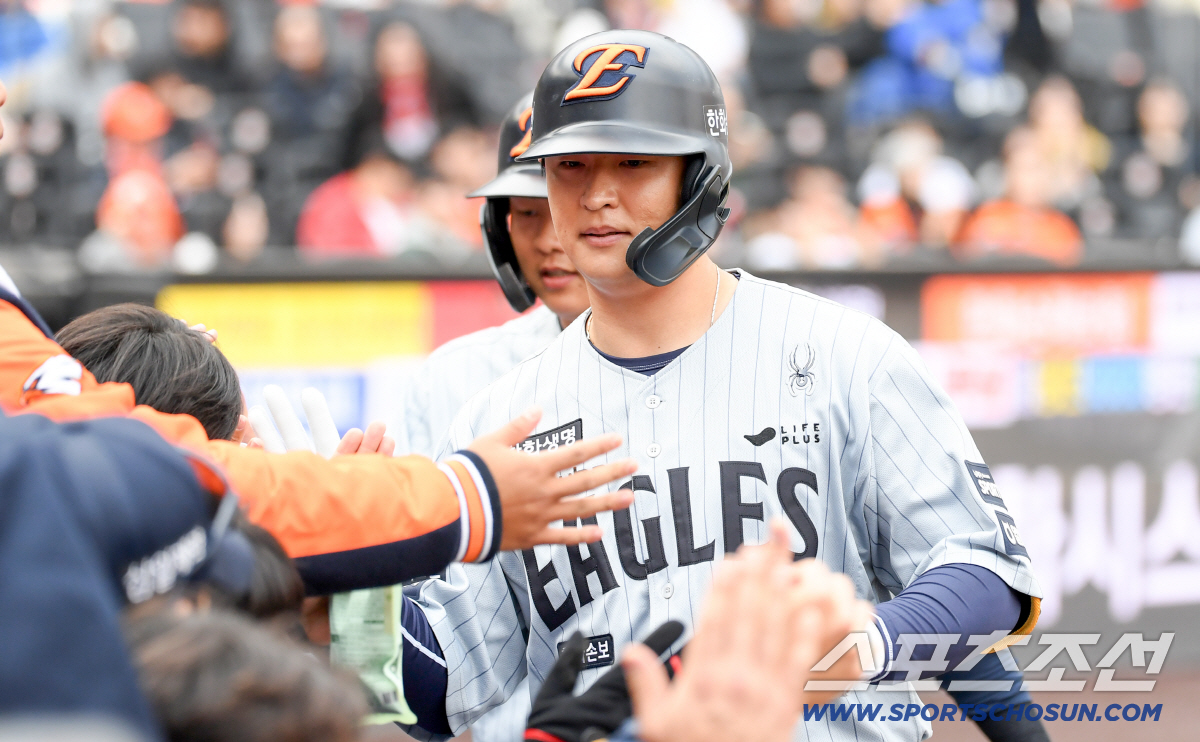 "선발고민" 삼성에 구세주 등장, 시범경기 개막전 15안타 12득점 대승…