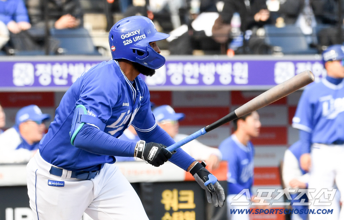 "선발고민" 삼성에 구세주 등장, 시범경기 개막전 15안타 12득점 대승…