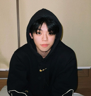 '김구라 子' 그리, 열애 고백…♥여친과 남창희 결혼식 참석 