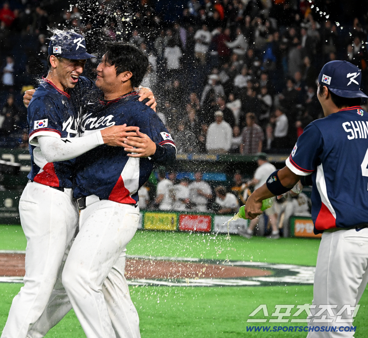 '힘 vs 투지' 다윗과 골리앗인가? 현지 언론이 본 한국과 '우주최강'…