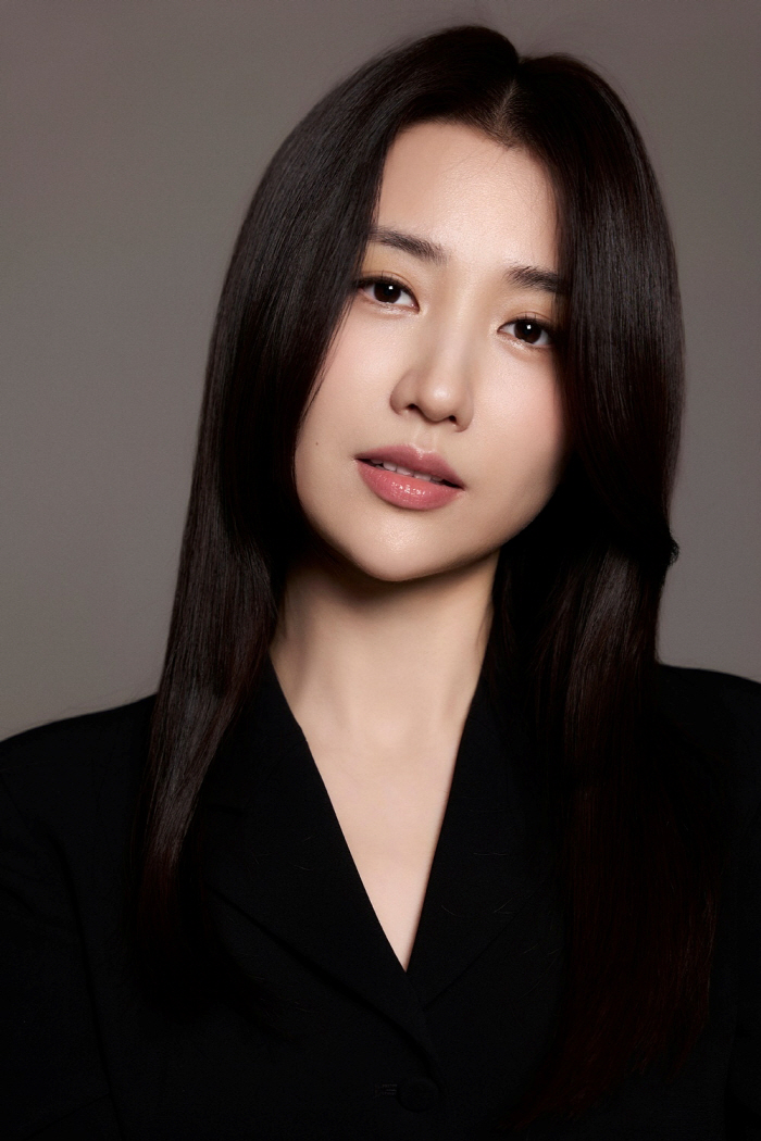 [공식] '류수영♥'박하선, 의리 빛냈다…블리츠웨이엔터와 재계약