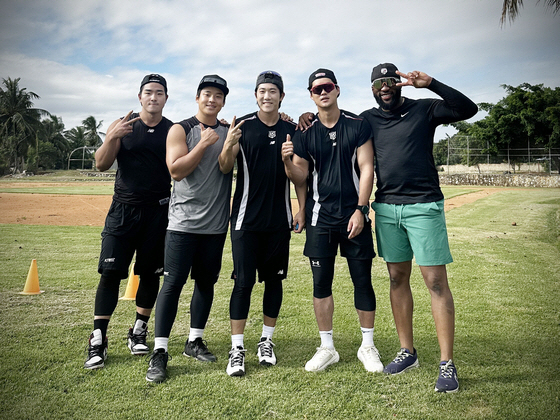 "반갑다 내 아들!" 마이애미에서 뜻밖의 만남? 토종 거포 안현민의 특별…