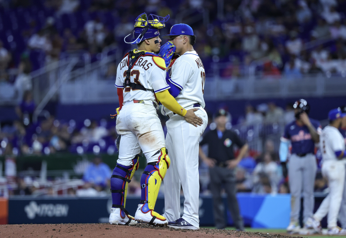 베네수엘라가 만만해? '오타니 킬러' 좌완 특급 수아레즈가 일본전 선발로…