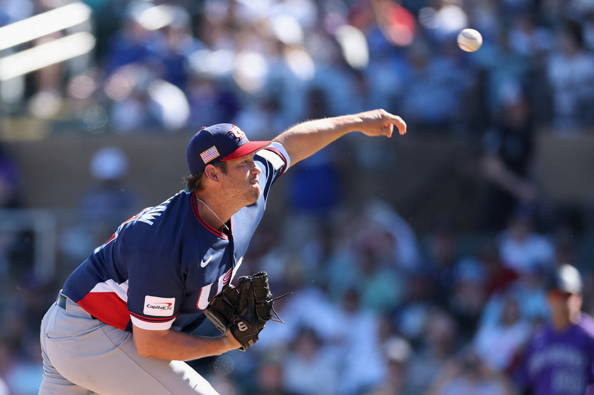 "이럴거면 왜 뽑았어?" 은퇴 레전드 WBC 불러놓고 無기용, 美 감독에…