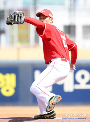 143km으로 퍼펙트 피칭 미쳤다! 이래서 NPB 66승 투수인가[광주 현장]