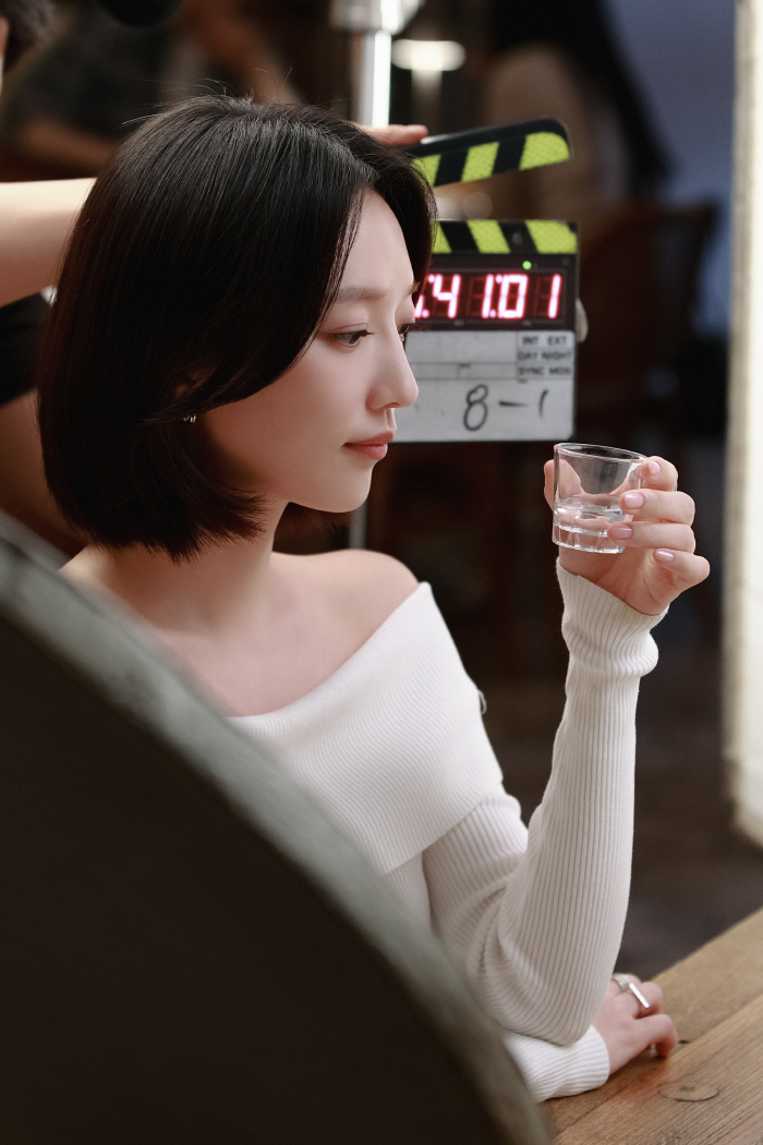 아이유·수지·제니 계보 잇는다..주가 올린 표예진, 소주 광고 모델 전격 발탁