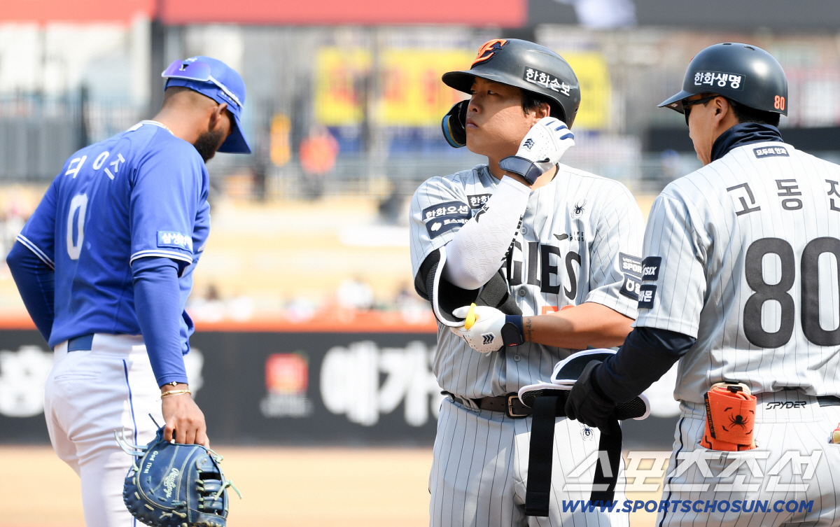 문현빈 노시환 돌아오면… 터졌다! 100억 FA 이적 신고포, 몬스터월 …