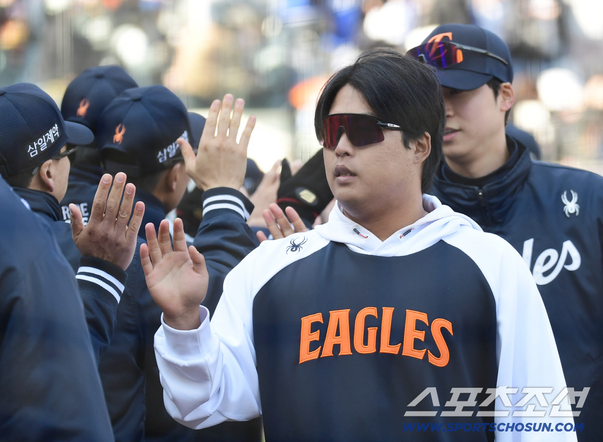 "컨디션도, 한화도 너무 좋다" 몬스터월 첫 홈런 강백호, '자루당 40…