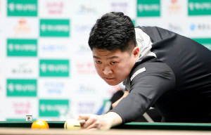 '무서운 상승세' 조건휘, 마르티네스 마저 꺾었다...생애 첫 챔피언십 4강 진출[현장 리뷰]