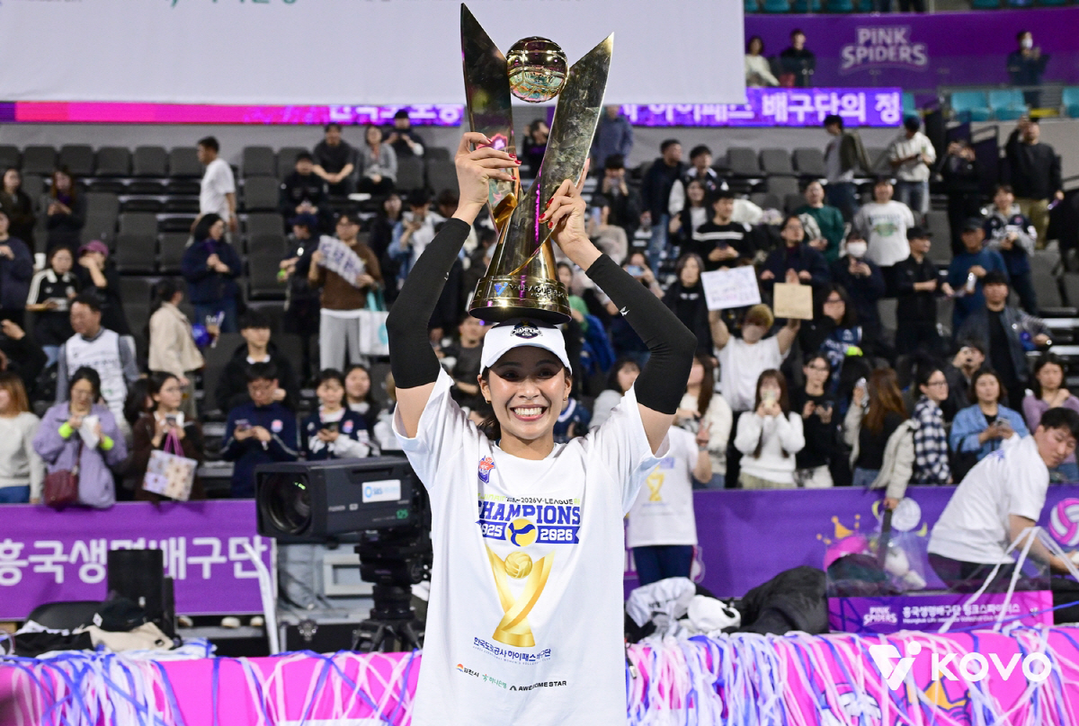 자력으로 1위 확정한 도로공사, 최하위에 덜미 잡힌 현대캐피탈…앉아서 웃…