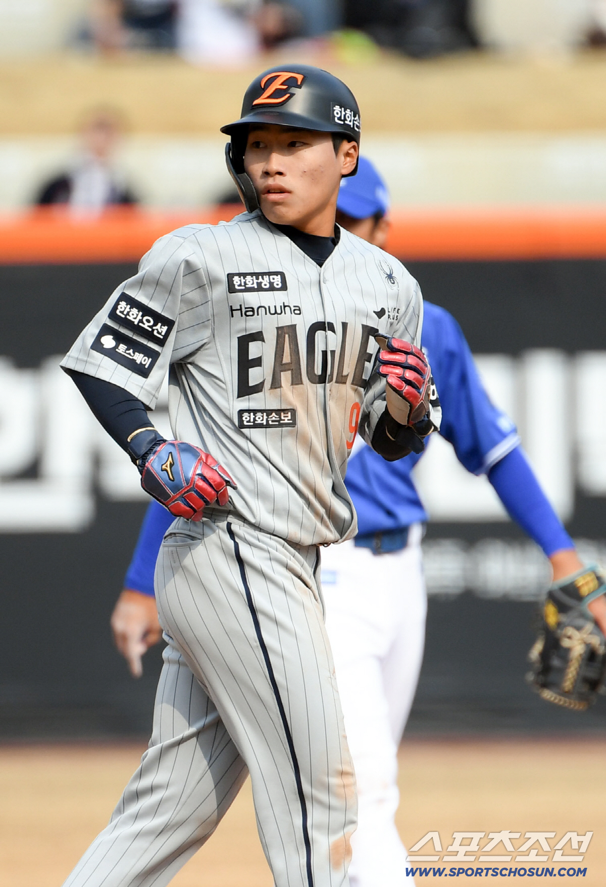 한화 대박 신인 오재원만 있나, 내야도 '메기 효과'도 노린다…도루→안타…