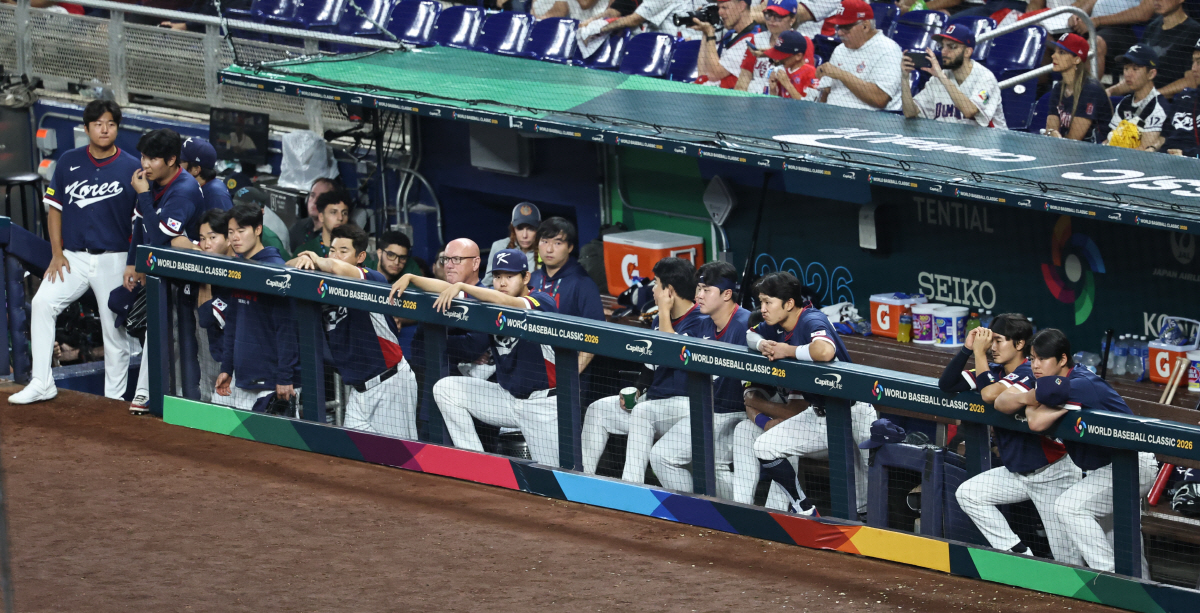 아웃 타이밍인데 계속 뛰어? 방심안하는 도미니카, 베이스러닝+열정까지 압…