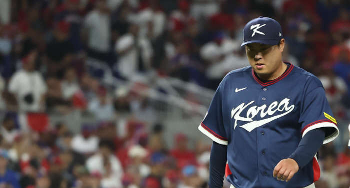 처참하다! 한국, 3회에 0-7 게임 터졌다 → 류현진 3실점, 노경은 2실점, 곽빈 밀어내기 볼넷 또 볼넷 [마이애미 현장]