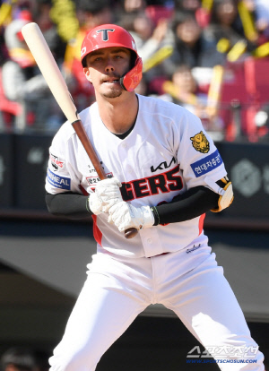 '멘탈 붕괴될 실책' 이제 호주 아닌 KIA 데일, 첫 1번 선발 출격 