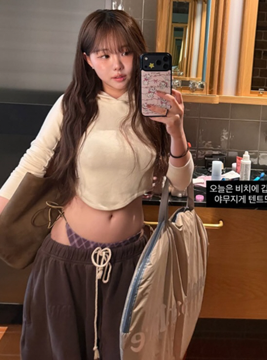 '하루 매출 4억' 홍영기, 호주서 한뼘 비키니..터질듯한 글래머