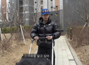 박재범 “숨겨둔 아이 있다고..큰일났다” 생후 96일 아기 유아차 끌다 주민들 마주쳐