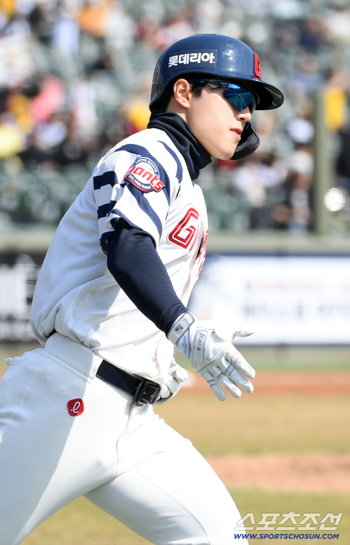 한태양 동점포 → 손호영 결승포! 롯데, LG 잡고 시범경기 무패행진…'…