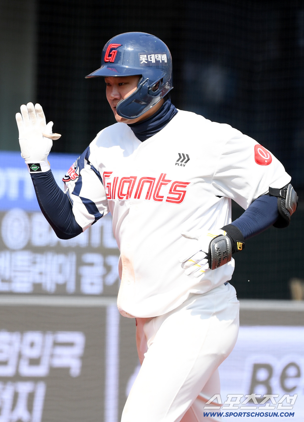 "어려운 상황에서 잘 던졌다" 시범경기 무패행진! 김태형 감독의 시선은 …