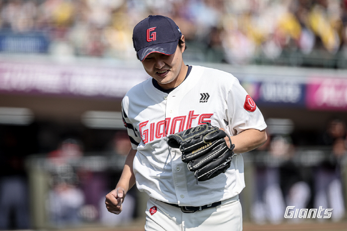 "내 유니폼 입은 팬들 보면 없던 힘도 솟는다" 1사 만루 무실점 → 1…