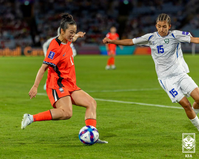 골골골골골골! "亞 최강 일본 나와" 비즈니스석 논란 '완벽 삭제'...…