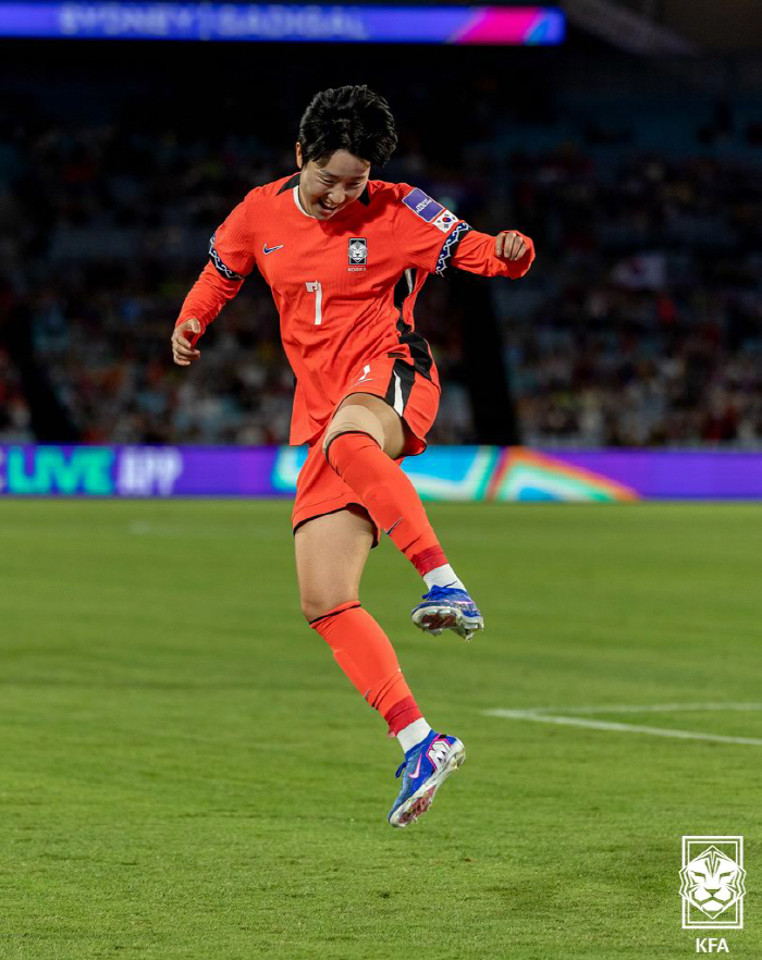 골골골골골골! "亞 최강 일본 나와" 비즈니스석 논란 '완벽 삭제'...…