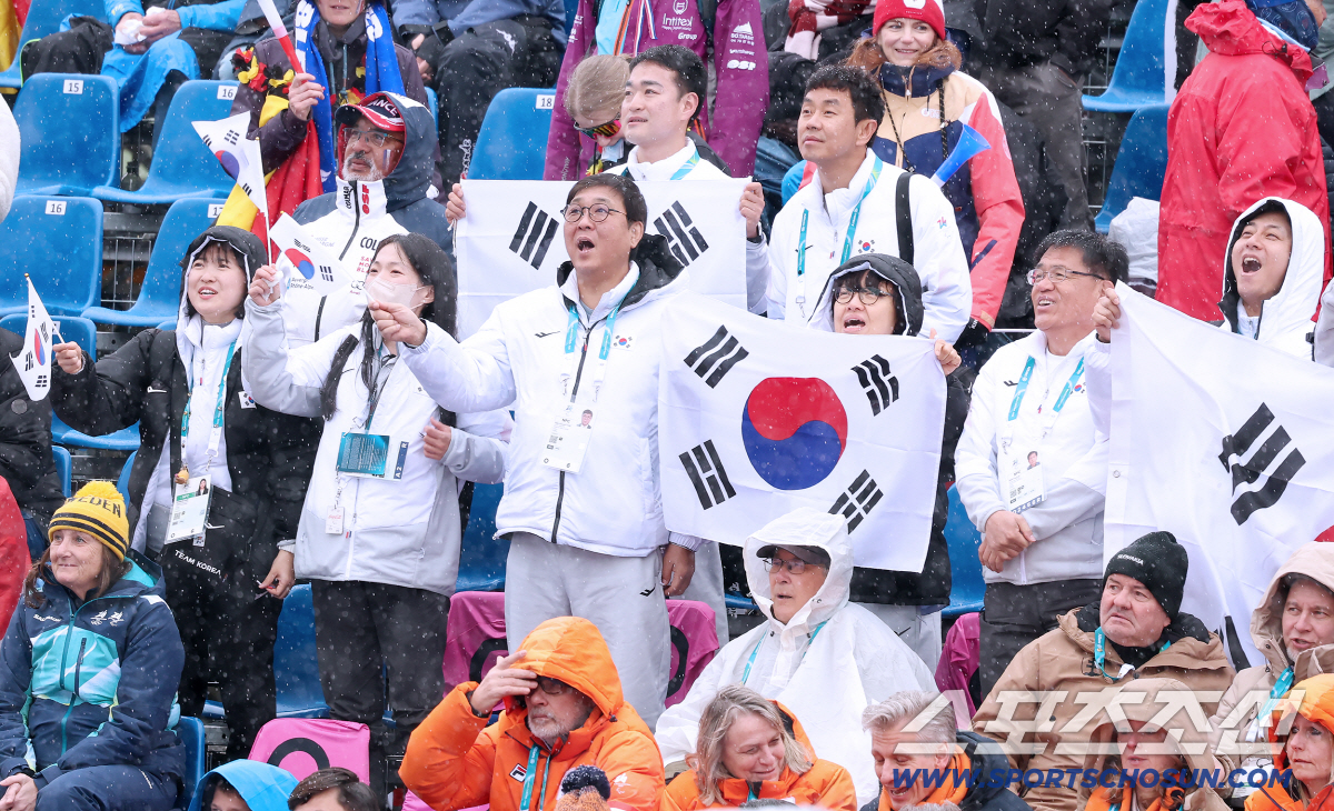 "메달보다 빛난 패럴림픽 정신" '알파인 스타' 최사라, 십자인대 파열에…